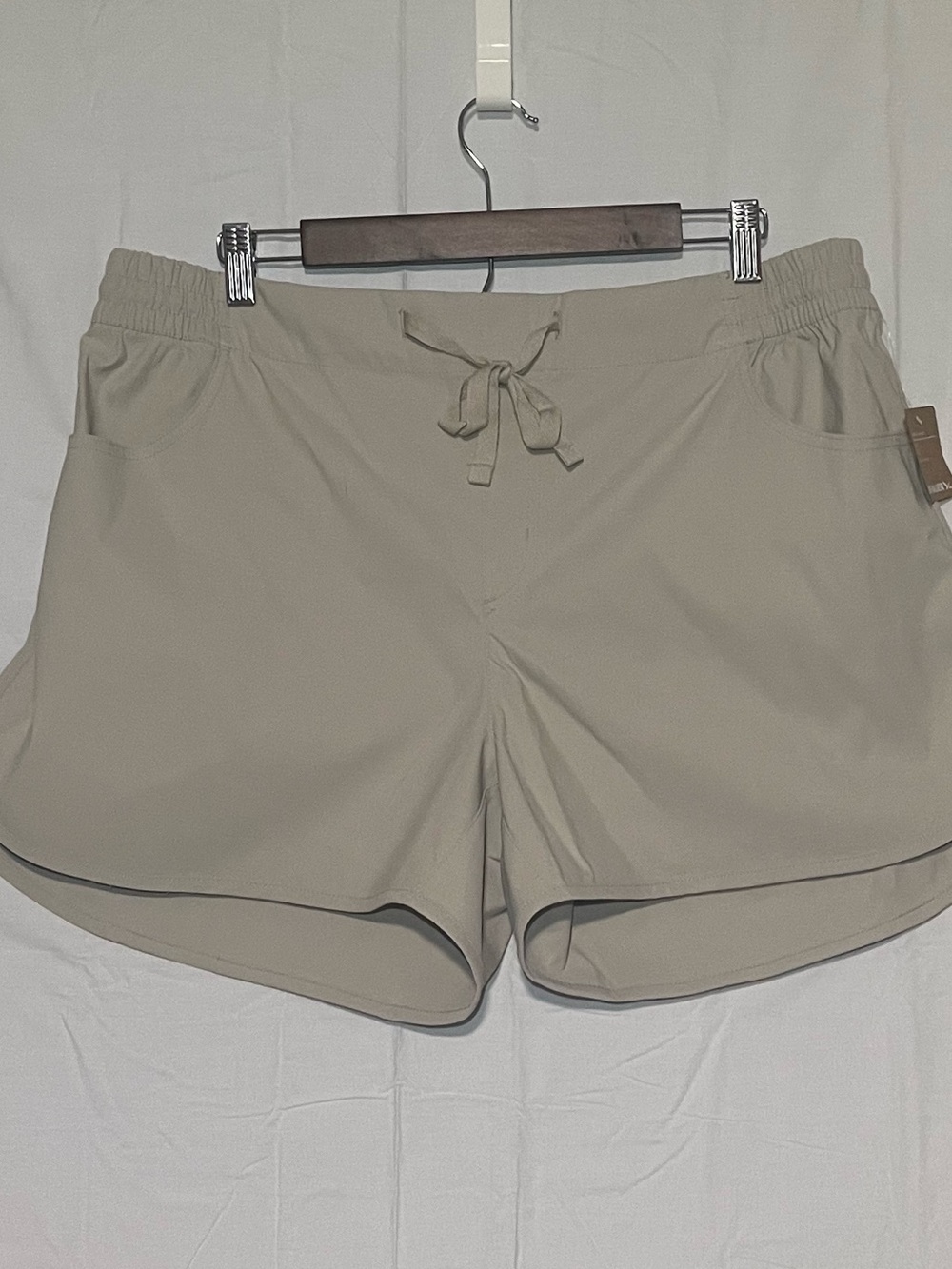 Eddie Bauer Lightweight Taupe Drawstring Athletic Shorts